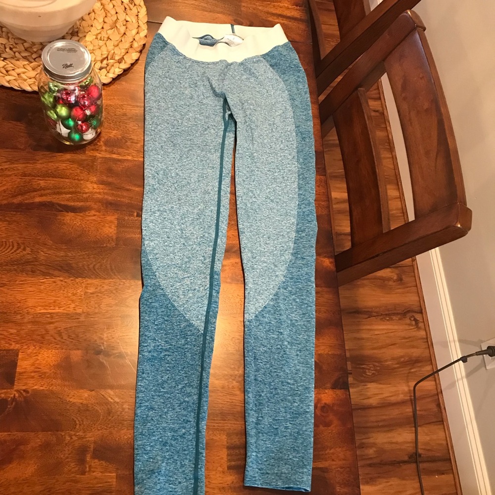 Flex leggings small